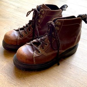 London Underground lace up leather boots